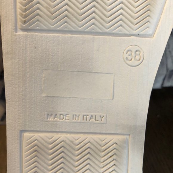 Valentino Trainers - Picture 6 of 13